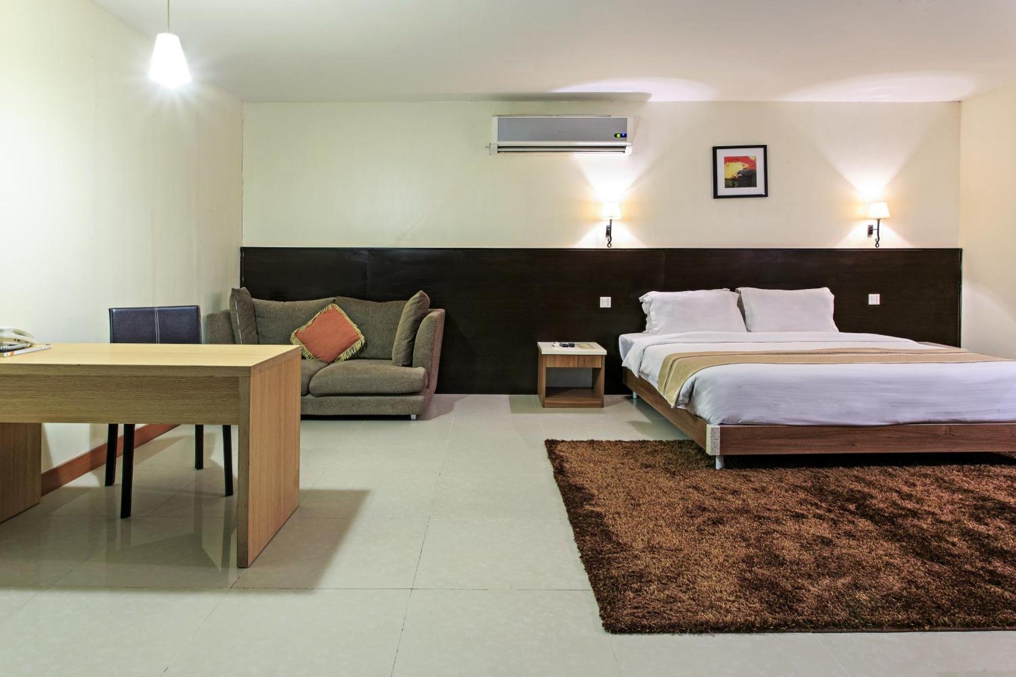 The Orchard Cebu Hotel & Suites Powered By Cocotel Мандауэ Номер фото