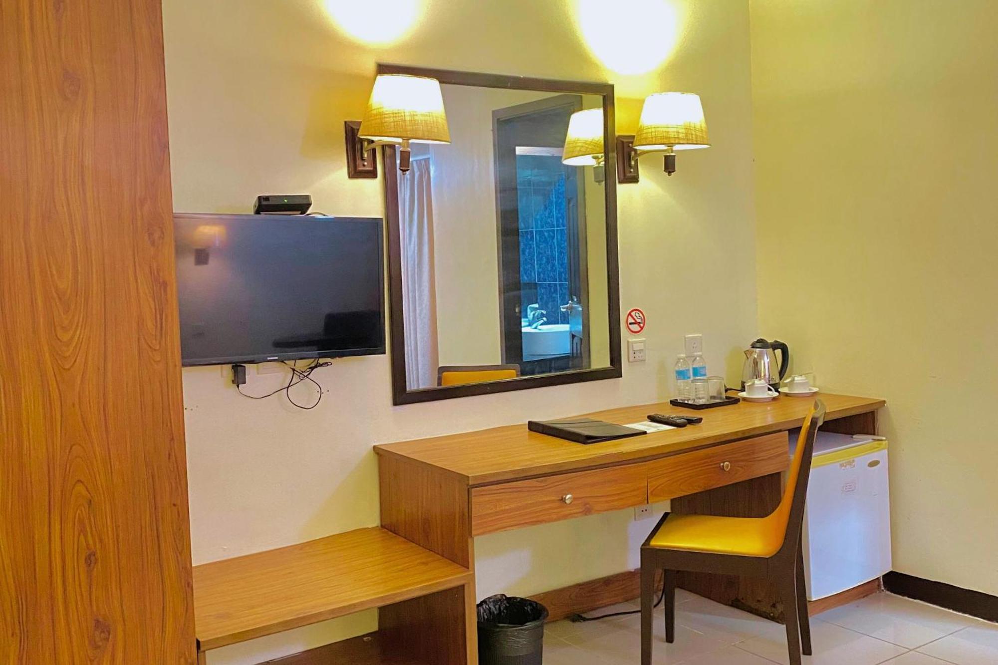 The Orchard Cebu Hotel & Suites Powered By Cocotel Мандауэ Экстерьер фото